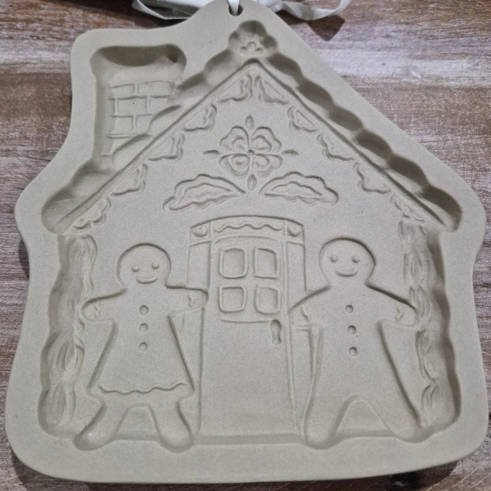 Vintage 1996 Brown Bag Cookie Artt Gingerbread House Cookie Mold With Recipes